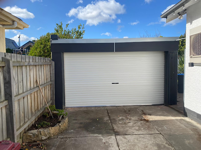 Garage Technology Access in Caulfield