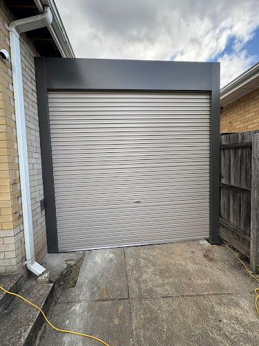 North East Garage Doors Victoria in Diamond Creek