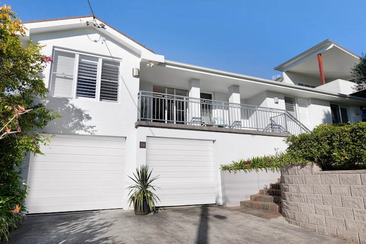 Safe & Secure Garage Doors - B&D Bendigo in California Gully